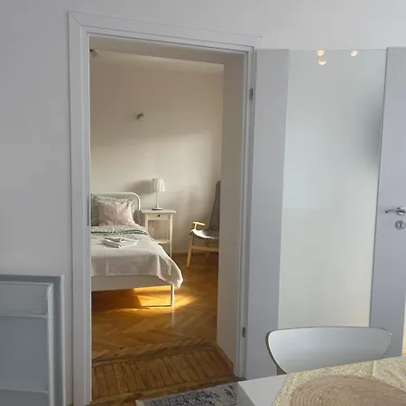 Przy Plazy Orlowo Apartment